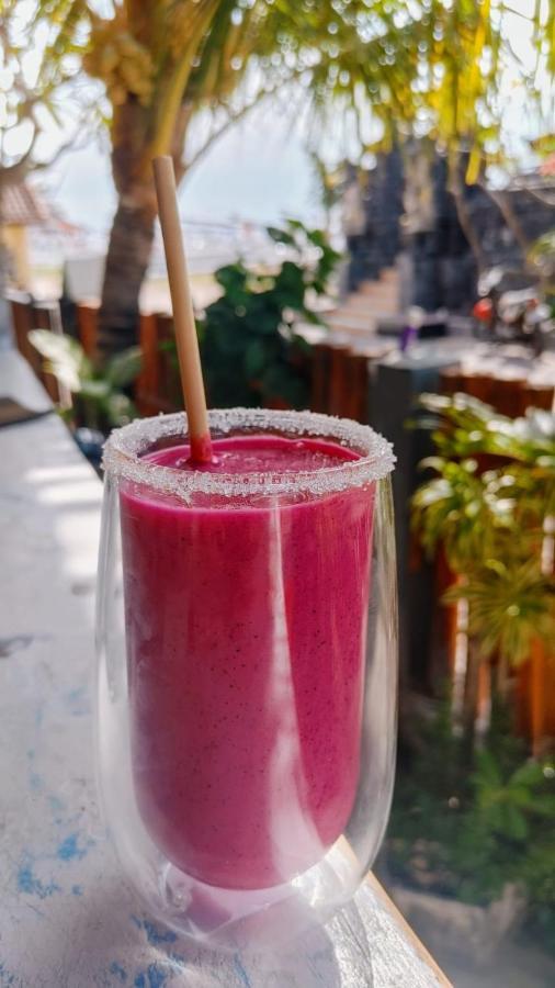 Sarinah Beach - Bistro & Bungalow Batununggul Ngoại thất bức ảnh